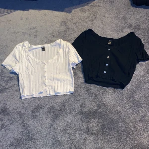 Shein - Två tröjor från shein. Använd ett par gånger och är i fint skick. Storlek M. 50kr styck. 