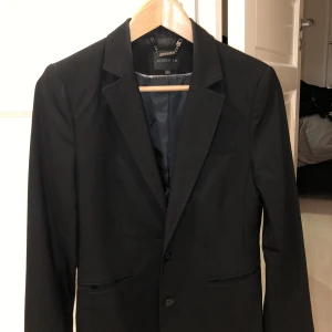 Svart kavaj - I jättebra skick! Nypris ca 1300 kr