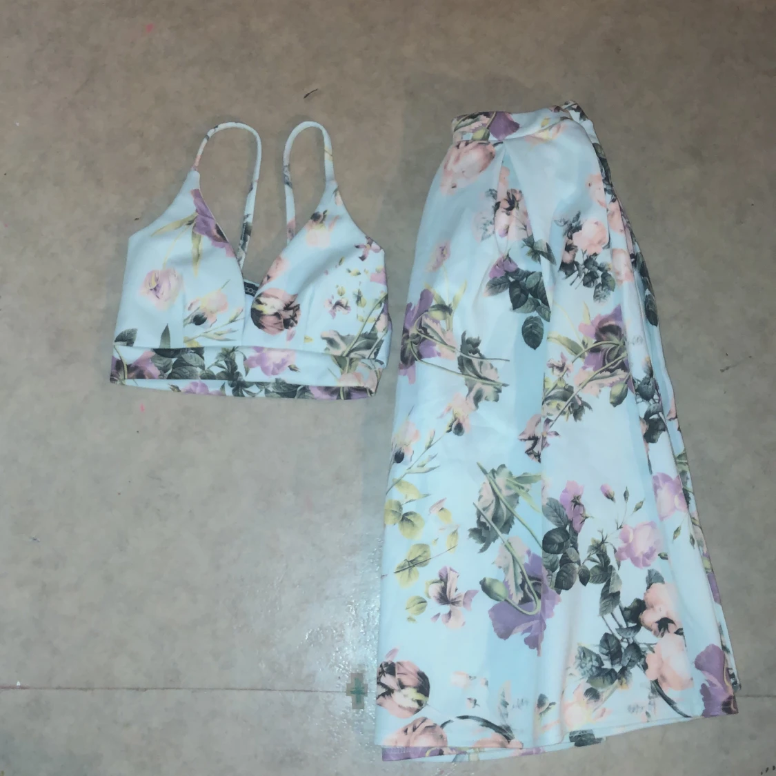 Blommig klänning  - 91