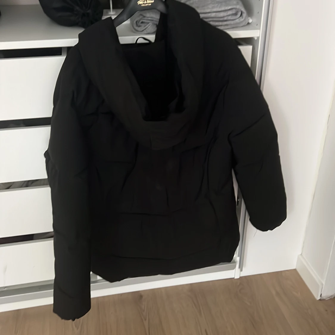 Snygg svart jacka - 90