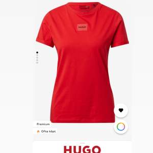 Hugo boss set köpta från about you t-shirt köpt för 620 byxorna för 1260 sammanlagt 1880kr ny pris 450kr  har använt dem 2-3 gånger max så ff i jätte bra skick ♥️  