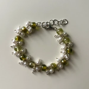 Armband - Handgjort armband :)