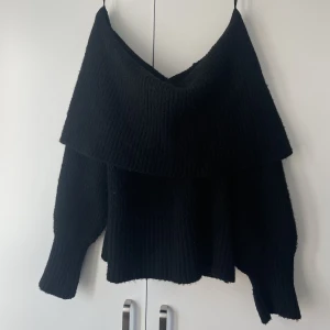 Mysig tjocktröja  - Tjocktröja i storlek S, mysig till sena sommarkvällar ✨