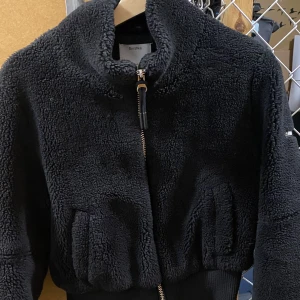 Pilejacka svart - Jacka från berska, fint skick.