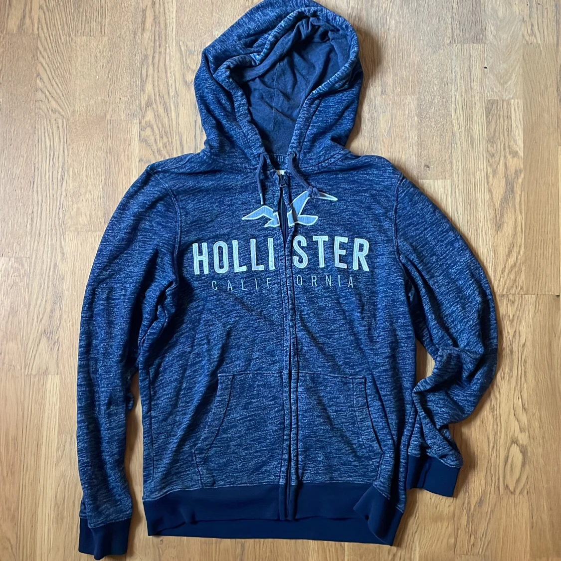Hollister tröja