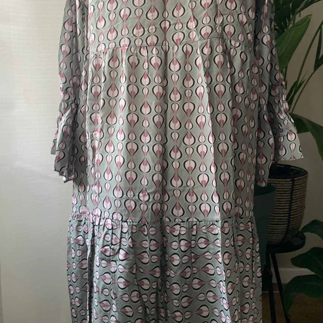 Klänning S/M viskos från Danska Define  - 1