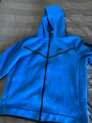 Nike tech hoodie - Använd fåtal gånger