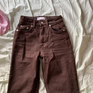 Bruna jeans - Aldrig använda , nypris var ca 300kr