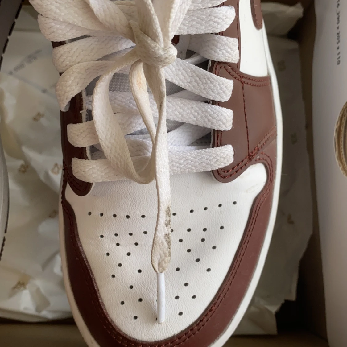 Nike Bronze Eclipse Jordan 1 Low - 91