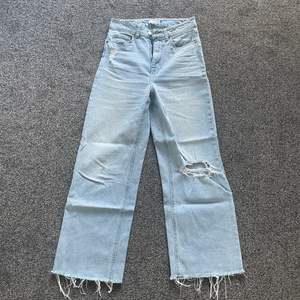 Vida högmidjade jeans från H&M. 