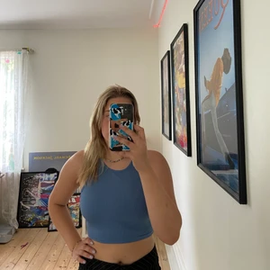 Blått linne - Ett blått linne från Shein! Aldrig använt. Köparen står för frakt!💕💕