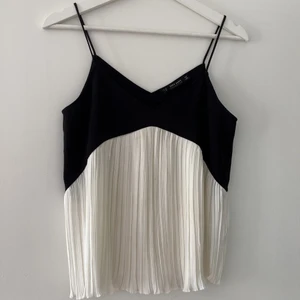 Zara linne - Zara volanglinne.  Knappt använd.  Storlek XS-S