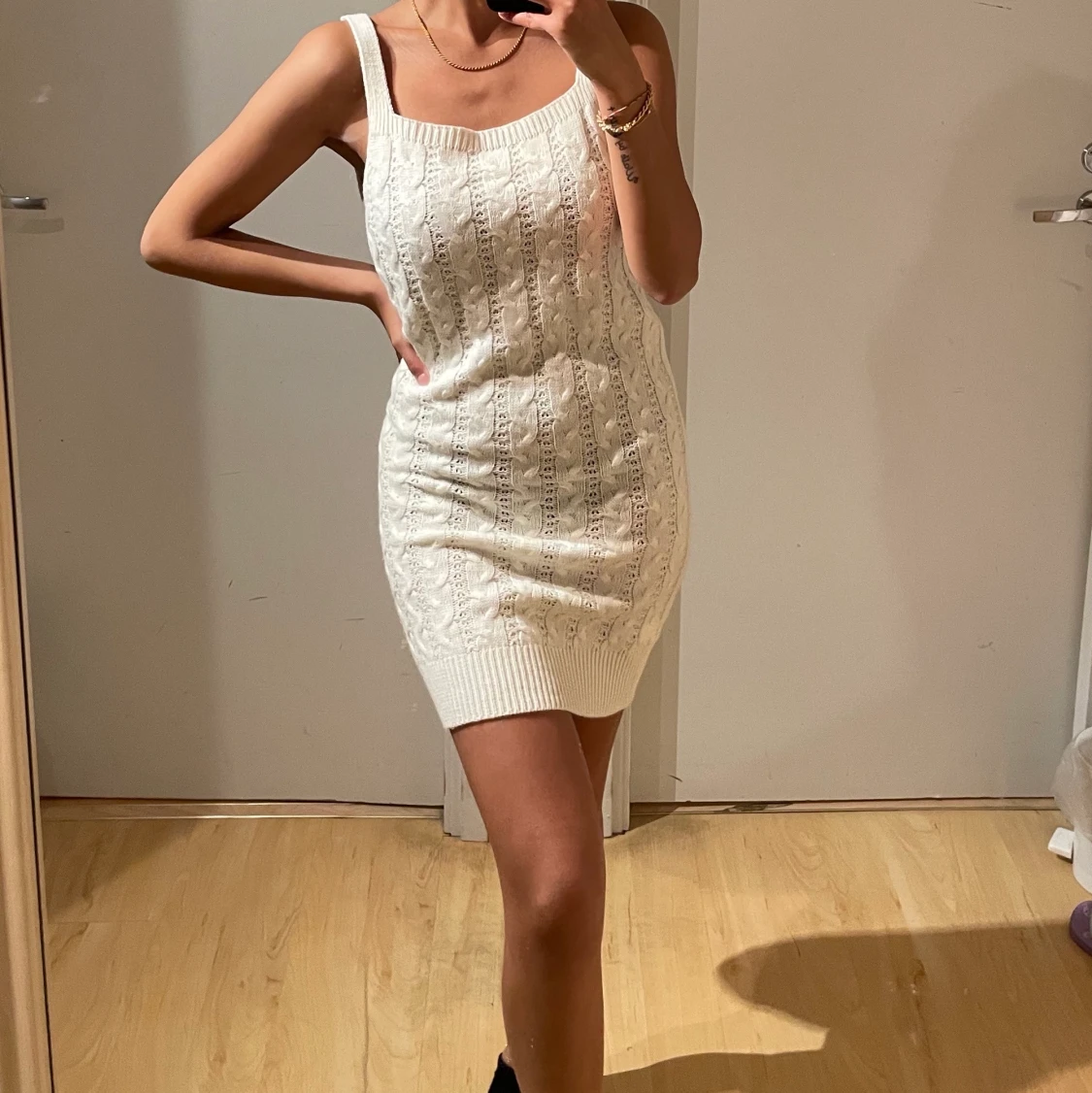 Vit klänninf - 90