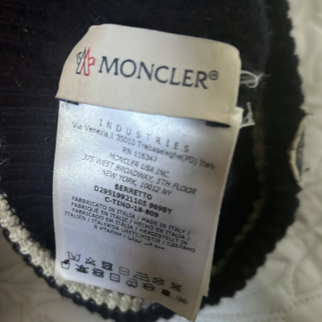 Moncler - 90
