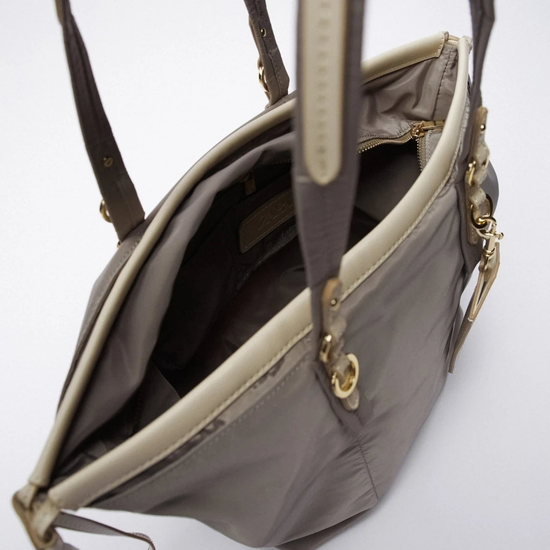 Zara väska i nyskick  - 90