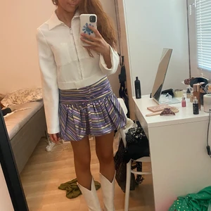 Kjol från Zara - Kjol från Zara i storlek XS! Aldrig använd, prislapp är kvar. 