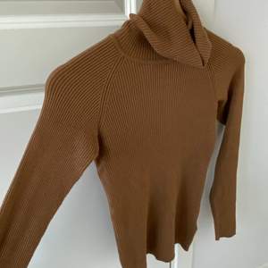 Väldigt fin brun tröja 🤎🤎 Näsyan aldrig använt 