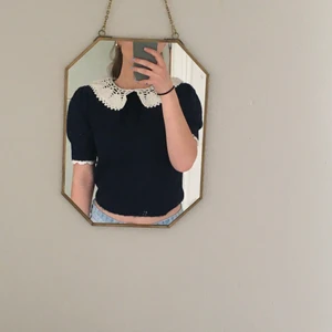 Zara blus - Denna jätte söta stickade topp från Zara. Helt oänvänd, lappen kvar. Säljer då den inte riktigt är min stil! 