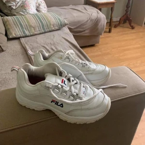 Fila i storlek 36  - Ett par fila skor med skön sula, de är i fint skick dock inte tvöttat dom. 