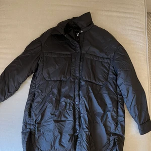 Zara jacka  - Knappt använd jacka från Zara. 