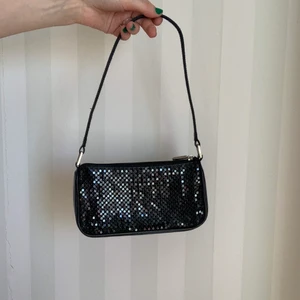 Festlig baguetteväska - Gullig liten väska som passar perfekt till fest!