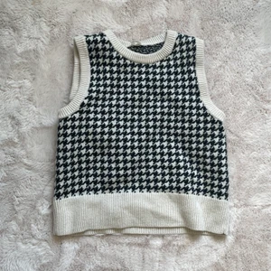 Väst från Arket - Väst från Arket💞 strl M med känns mer som S 