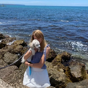 Supersnygg sommartopp!🌟🌊💕 - Säljer denna supersnygga o trendiga toppen som är perfekt nu till sommaren! Passar en XS/S skulle jag säga, men materialet är lite resor-aktigt!😍 ⚠️MIN BILD ANVÄND INTE!!!!!⚠️