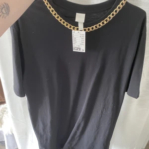 Klänning  - Säljer denna nya klänning