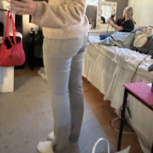 Lbt jeans  - Fina jeans från Ltb, säljer pågrund av att dom är lite förstora så dom är inte andvända så mycket.  Köparen står för frakten