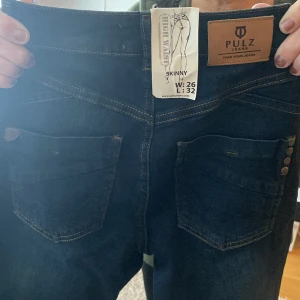 Jeans  - Pulz 26/32 inköpspris 899