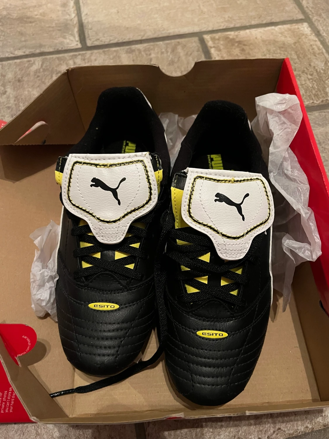 Helt nya Puma fotbollskor