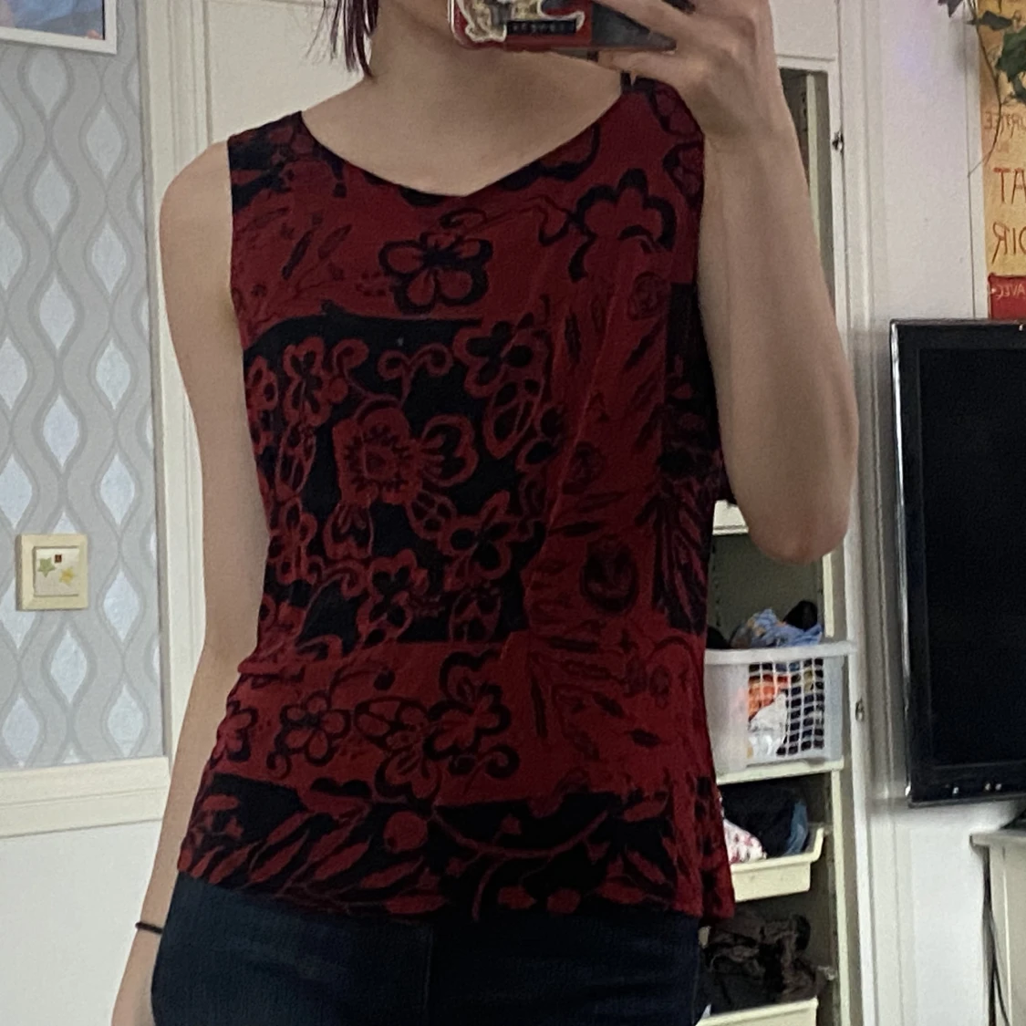 Abstrakt coolt rött linne