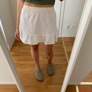 Vit kjol - Vit kjol, som ny!
