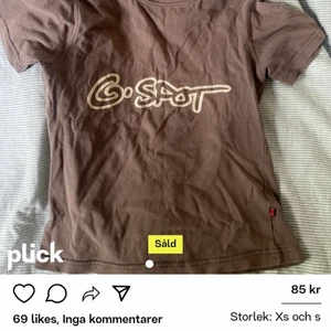 Brun tröja med tryck - Lägger ut igen då jag inte förstod nya funktionen med köpa direkt. Hör gärna av er innan. Kolla på ”sålda” inlägget för mer information om plagget. <3