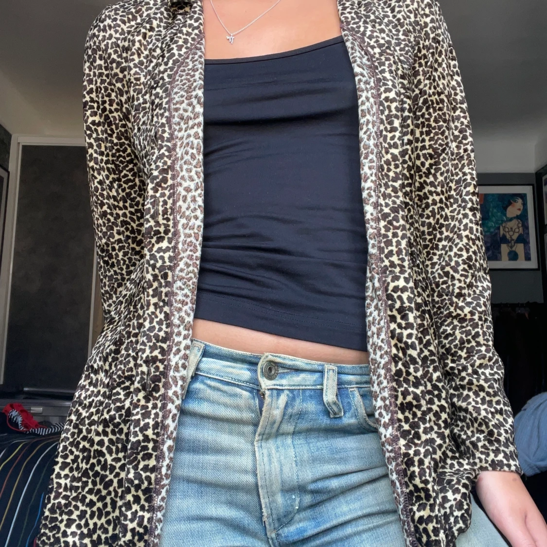 Leopardskjorta i sammetsaktikgt material - 91