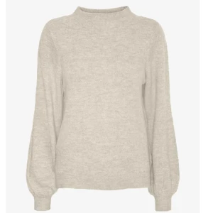 Stickad tröja  - Säljer den här jätte fina stickade tröjan som tyvärr inte kommit till användning💕