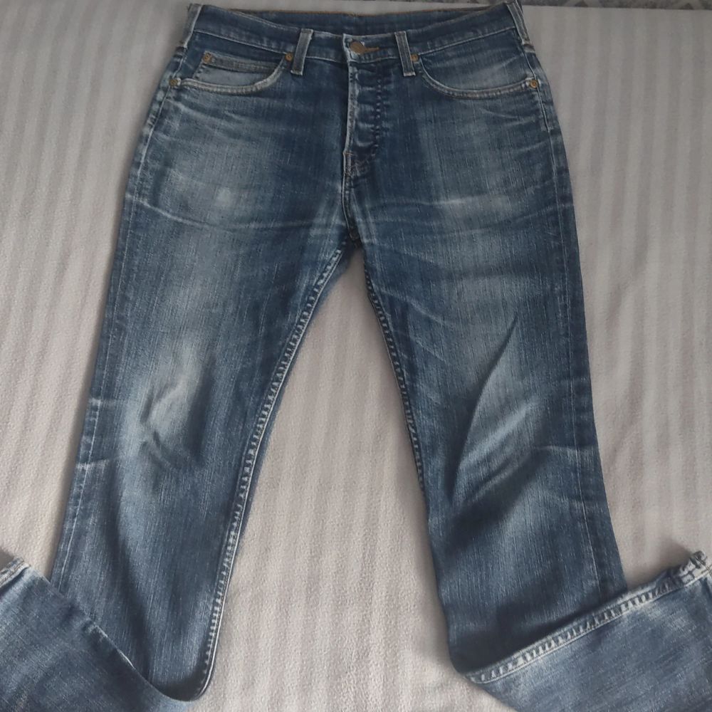 Lee jeans i perfekt skick . Jeans & Byxor.