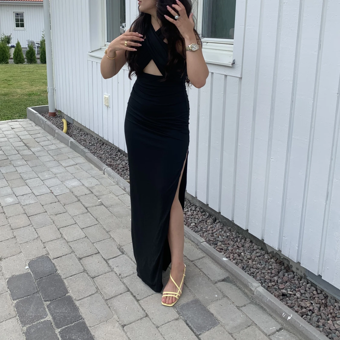 Svart strechig festklänning - 91