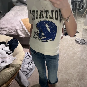 Zadig t-shirt - Så cool zadig t-shirt!!!! Strlk 13-14år som motsvarar en xs-s! Original priset är runt 600kr!🤗