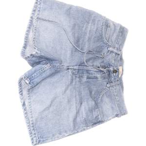 Nya shorts från H&M Inga synliga defekter eller skador 