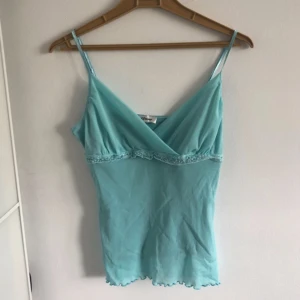 Y2k topp - Superfin turkos färg! Y2k stil💞