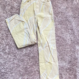 Monki jeans - Mönstrade Monkey jeans storlek 34. Jättefina!
