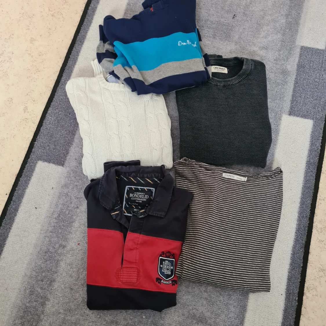 Klädpaket kille st S-M - 91