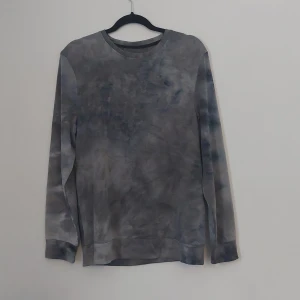 Tröja - Tiedye tröja