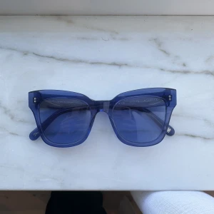 Chimi glasögon - Såå sjukt coola!!😩😍as najs till sommarn, de är knappt använda. Fodral ingår tyvär ej så jag ej har kvar det💞