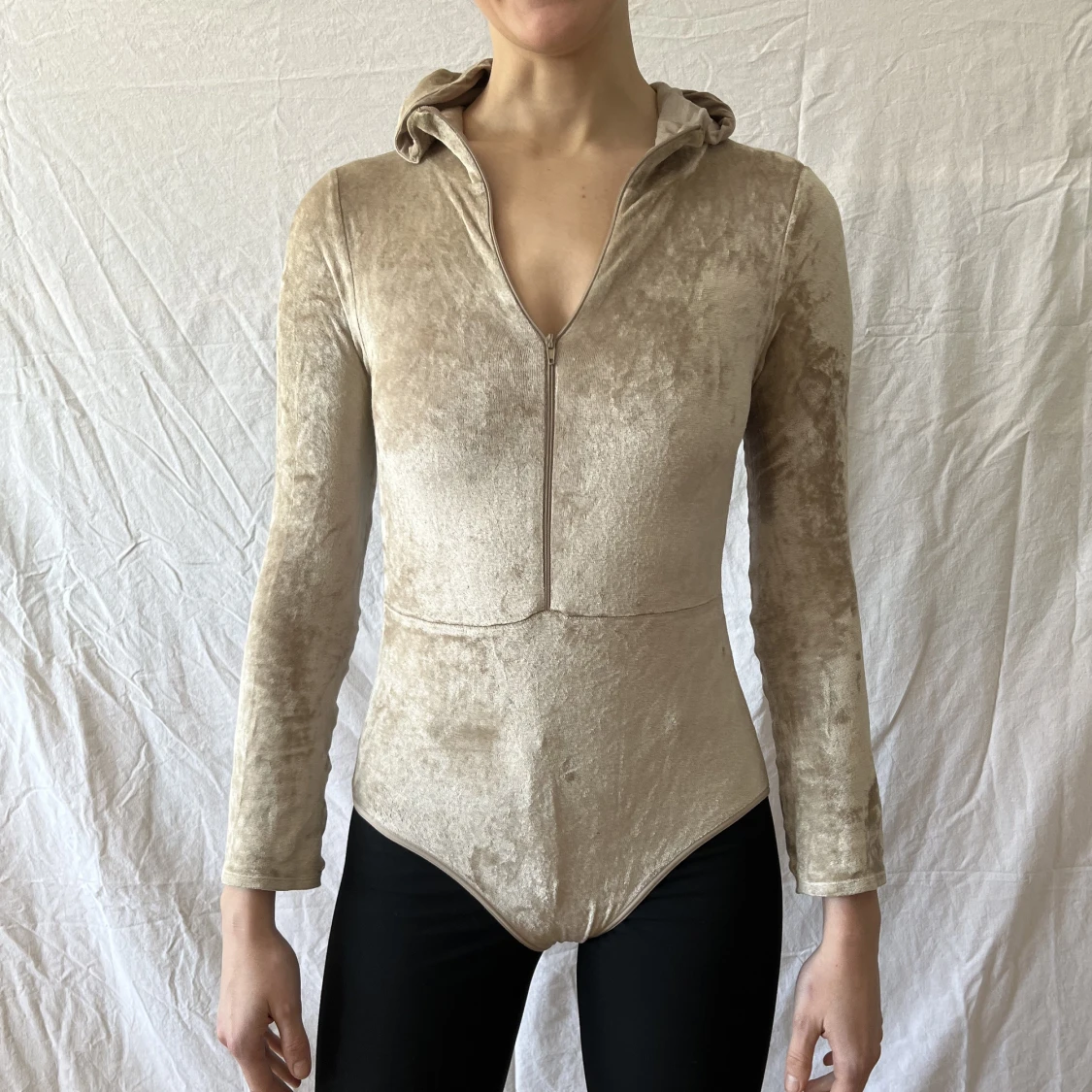 Body i velour, baserange