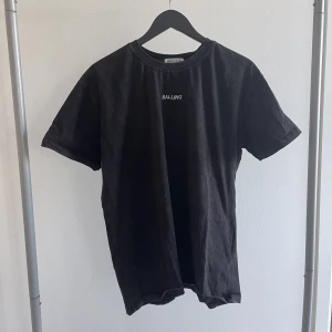 Balling T shirt - Balling T-shirt näst intil oanvänd! Oversized💕 strl L