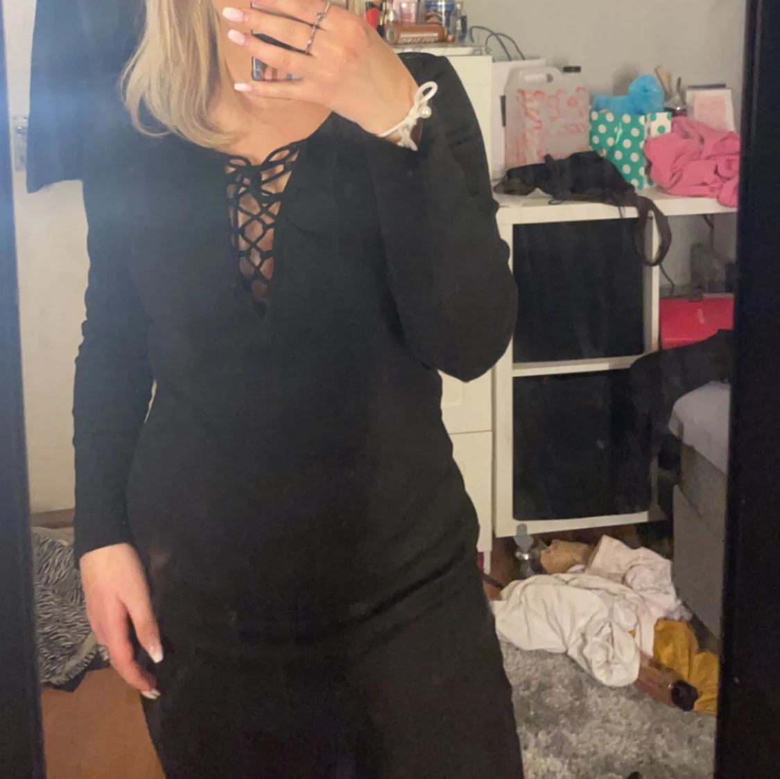 Klänning med snörning 