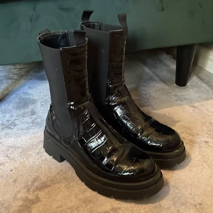 Boots - Boots ifrån topshop i fint skick, storlek 37.