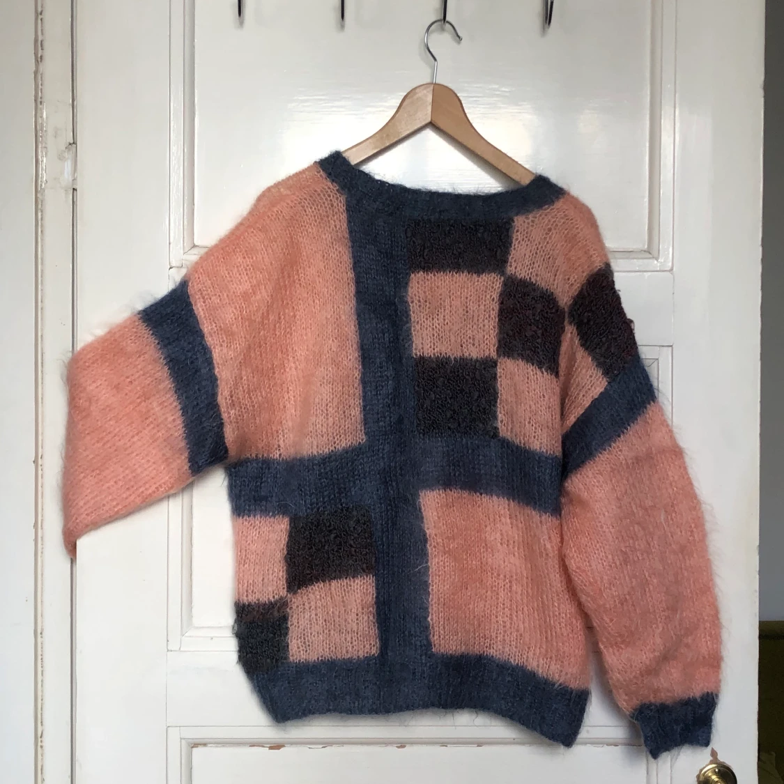 Handstickad tröja :*)